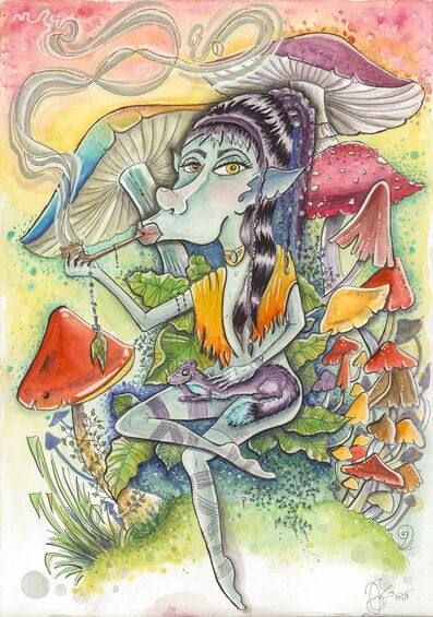 „Lyra & Whisker“ – Aquarell-Illustration: Eine Gnomenfrau sitzt pfeifenrauchend inmitten von Laub und bunten Pilzen und hat auf ihrem Schoß einen Marder, den sie streichelt.
